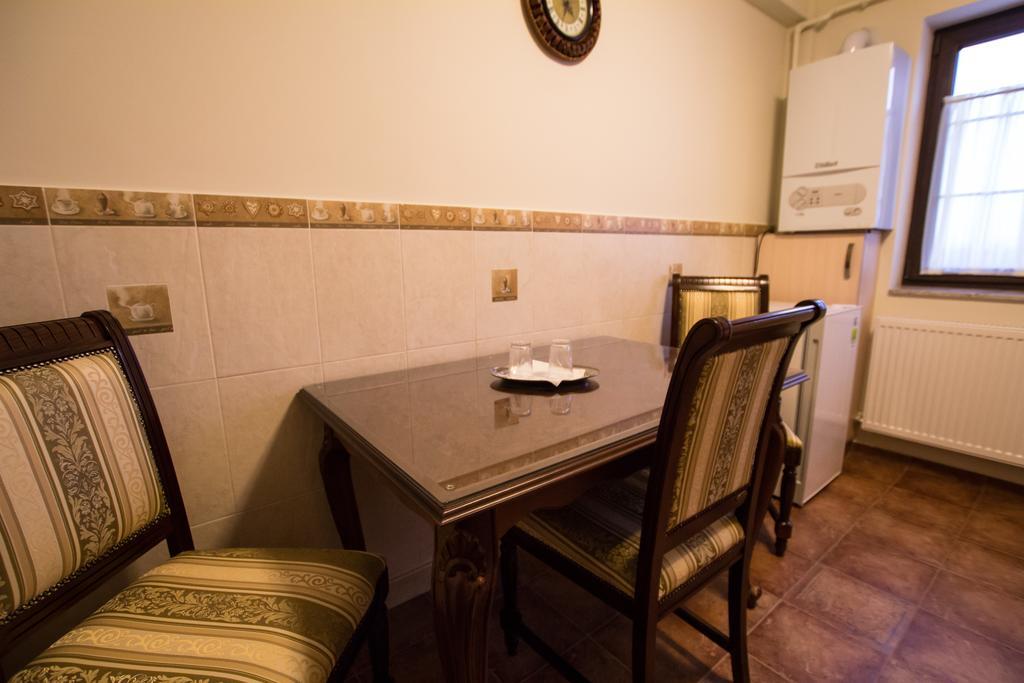Casa-Le-Baron Apartment Satu-Mare Cameră foto